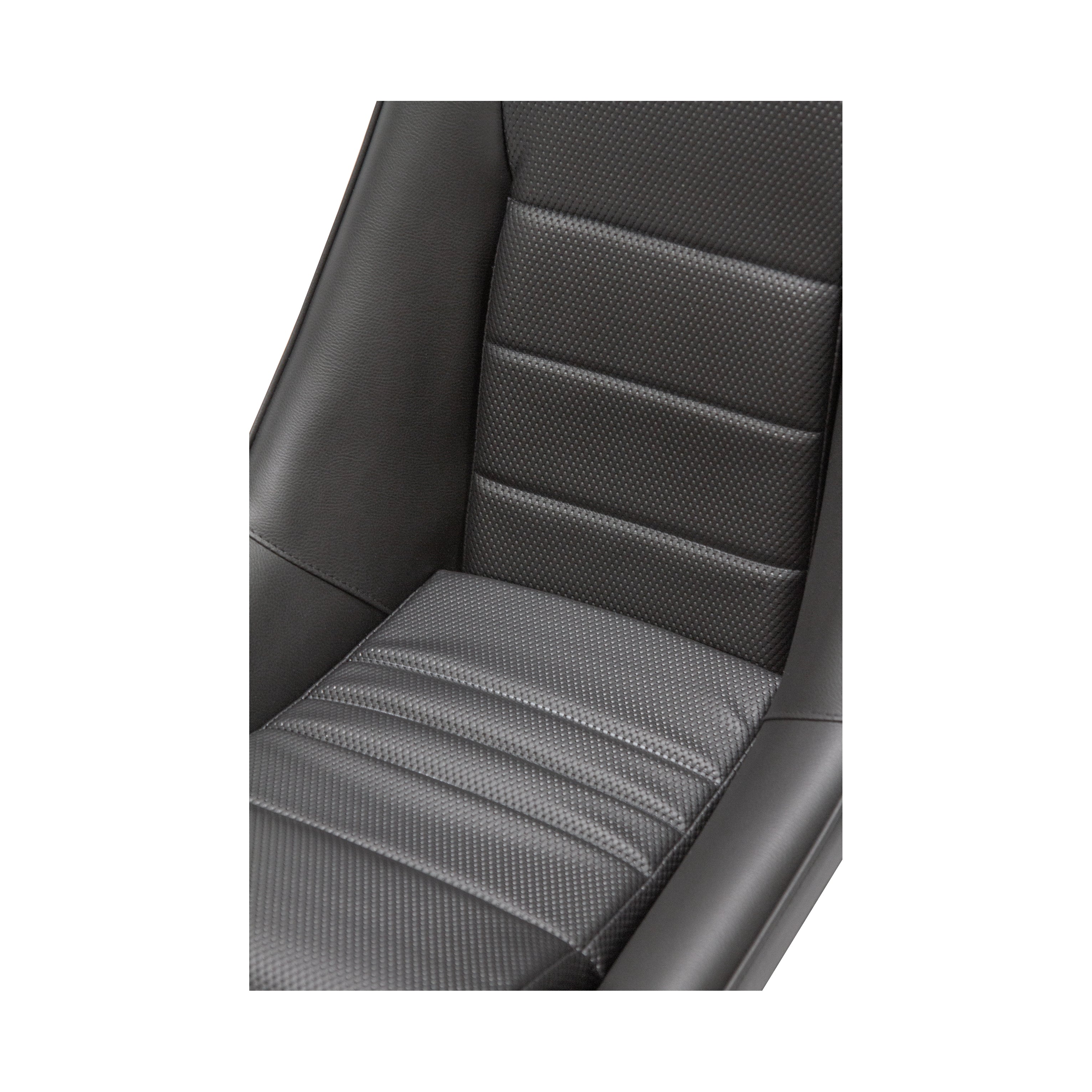 Cobra Classic RS with Headrest